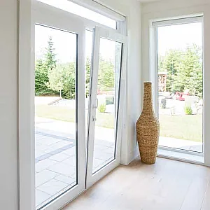 Puerta oscilobatiente TGV70 UPVC